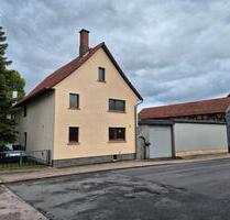 Einfamilienhaus mit Nebengebäuden - Georgenthal