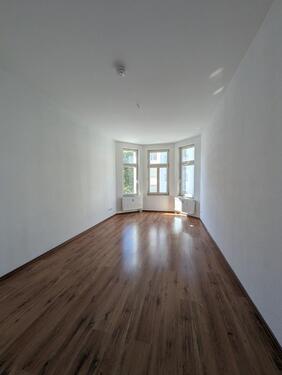 Foto - +++NEU!+FAMILIEN und WGs AUFGEPASST+4-R. WHG.+TOLLES BAD+GÄSTE-WC+BALKON+++