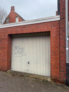 Foto - Garage in zentraler Lage - Grasstraße, Emden