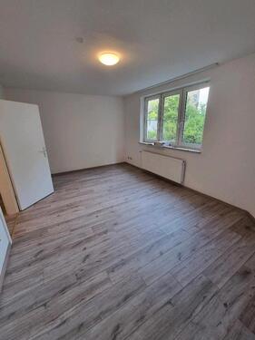 Foto - 1 Zimmer Erdgeschoßwohnung zur Miete in Kaiserslautern