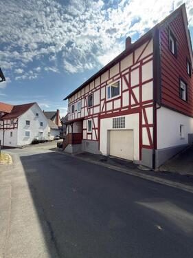 Foto - Charmantes Einfamilienhaus mit viel Platz und mit Garage im Haus