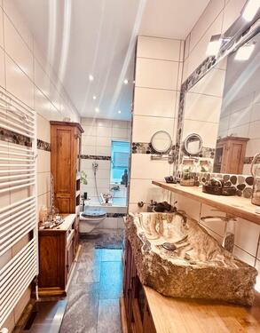 Foto - Schöne große Wohnung auf zwei Ebenen zu vermieten