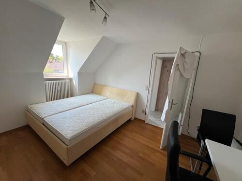 Foto - Großzügig geschnittenes Apartment Gern Moosach Nymphenburg, möbli