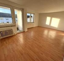 Großzügige 4-Zimmer-Wohnung mit Balkon und Einbauküche - Clausthal-Zellerfeld