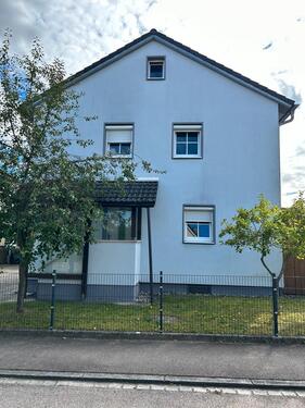 Foto - Haus mit Garten - 1.500,00 EUR Kaltmiete,