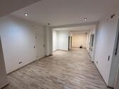 Foto - Helle 1 Zimmer Wohnung zu vermieten neu renoviert