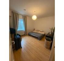 Zwischenmiete 3 Mon. - 55m2 - 2 Zimmer, Küche, Bad, Balkon Keller - Berlin Pankow