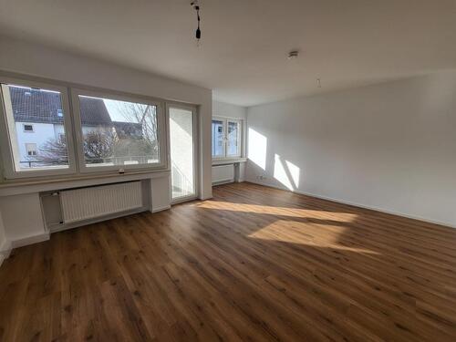 Foto - Erstbezug nach Sanierung! Helle 2-Zimmer-Wohnung mit Balkon & Stellplatz in Bonn-Duisdorf