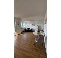 NEU & voll möbliert: 1-Zi-Whg mit Balkon, PKW Stellplatz, Aufzug - Hildesheim Himmelsthür