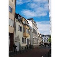 MEHRFAMILIENHAUS ANNOSTRASSEMARKT MIETER FREI!! - Siegburg