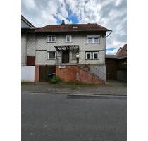 Haus für Begabte Handwerker - 42.250,00&nbsp;EUR Kaufpreis, ca.&nbsp; 189,00&nbsp;m&sup2; in Kirtorf (PLZ: 36320)