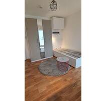 neu möbliertes WG Zimmer mit eigener Kochzeile & großen Terrasse - Ludwigsburg Oßweil