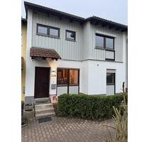 Reihenhaus mit Grundstück in zentraler Lage von Marburg-Wehrda