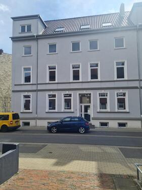 Foto - Exklusive, hochwertig sanierte Erdgeschosswohnung mit Balkon in ruhiger, grüner Lage von Heppens