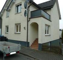Sehr schönes Ein - Zweifamilienhaus in Siegen Weidenau