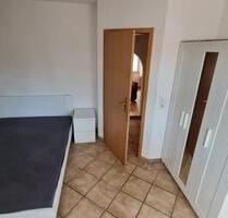 ruhiges WG Zimmer HM Zentrum Eckwanne WLAN EBK, Amt möglich - Hameln