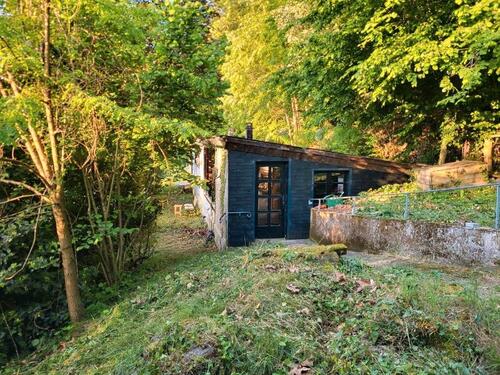 Foto - Naturpur: kleines Wohngebäude + 5ha Wald in 66701 Beckingen