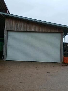 Foto - Geschlossene Halle zu vermieten (91749)