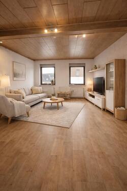 Foto - Einfamilienhaus - DHH - Kleiner Steingarten - sofort frei