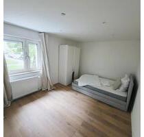 Ruhiges und gut angebundenes WG Zimmer München