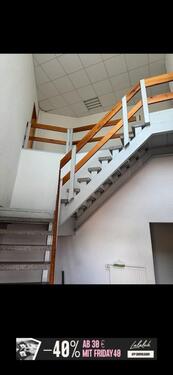 Foto - Beheizbare Lagerhalle mit Büro und WC