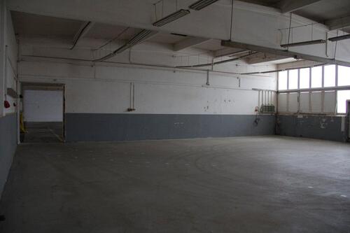 Foto - Lagerhalle 200m² - 1.925,00 EUR Kaltmiete, ca.  200,00 m²