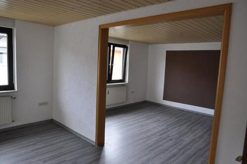 Foto - Wohnung in Östringen, 95qm - 950,00&nbsp;EUR Kaltmiete, ca.&nbsp; 95,00&nbsp;m&sup2;