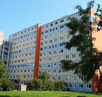 Zentrumsnahe 4-Zimmer Wohnung mit Balkon - Frankfurt (Oder)