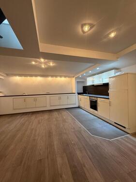 Foto - Modernisierte WG-geeignete Maisonettewohnung in der Darmstädter Innenstadt