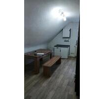 vermiete 2 Zimmer Dachgeschoss Wohnung in Zeil - Zeil am Main