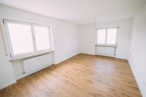 Foto - 4.5 Zimmer Etagenwohnung zur Miete in Pettstadt