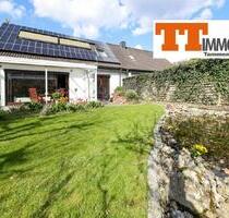 TT bietet an: Wohnen im beliebten Wiesenhof - gepflegte Doppelhaushälfte mit sonnigem Garten, Garage und moderner Solartechnik! - Wilhelmshaven Aldenburg