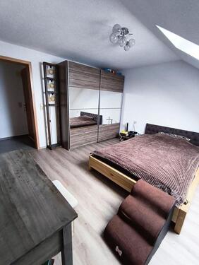 Foto - Helle 3-Zimmer-Dachgeschosswohnung im Ortskern von Rot am See