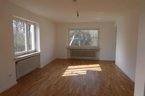 Foto - Helle 4-Zimmer-Wohnung mit Balkon in Fürstenfeldbruck