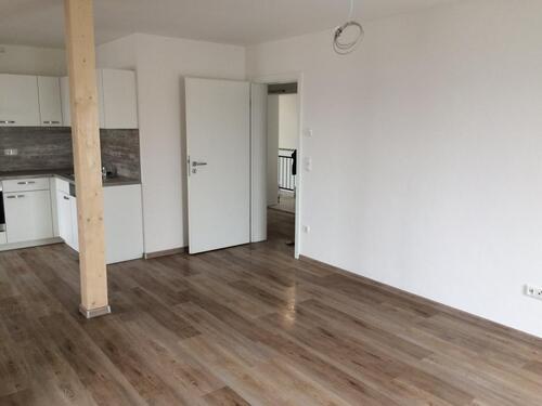 Foto - Neuwertige 2 ZKB-Wohnung mit Balkon in SchwandorfWeinberg