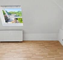 Helle Dachgeschosswohnung im Zentrum von Güsten