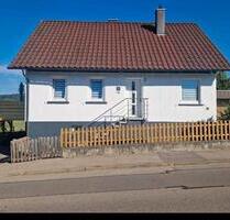 Einfamilienhaus in Oberrot - 1.100,00&nbsp;EUR Kaltmiete, ca.&nbsp; 94,00&nbsp;m&sup2; in Oberrot (PLZ: 74420)