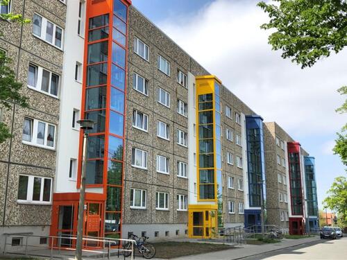 Foto - frisch saniert mit Aufzug - 290,00&nbsp;EUR Kaltmiete, ca.&nbsp; 42,00&nbsp;m&sup2;