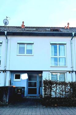 Foto - Attraktives Reihenmittelhaus 2 TG-Stellplätze, Garten, PV-Anlage