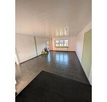 EG Wohnung, 4 Zimmer, ca.106qm - 1.200,00&nbsp;EUR Kaltmiete, ca.&nbsp; 106,00&nbsp;m&sup2; in Remchingen (PLZ: 75196)