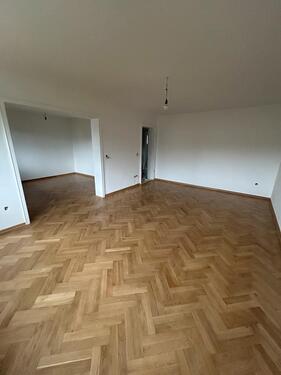 Foto - Modern saniertes Reihenhaus mit 7 Zimmern und Garten – Erstbezug