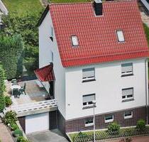 Söhrewald Ein-Zweifamilienhaus in schöner Wohngegend
