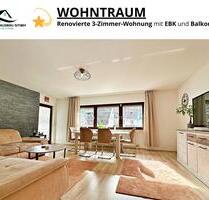 WOHNTRAUM - Renovierte 3-Z-Wohnung mit EBK und Balkon - Neuenbürg
