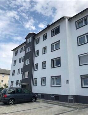 Foto - Schöne renovierte 3 Zimmer Wohnung Zentrumsnah Riesiger Balkon