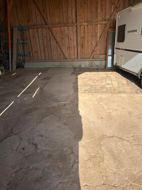 Foto - Vermiete einen Hallenstellplatz (für Pkw Anhänger)