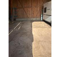 Vermiete einen Hallenstellplatz (für Pkw Anhänger) - Creußen