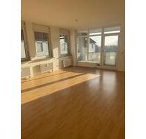 Sonnige 2-Zimmer Balkonwohnung zu vermieten - Halberstadt