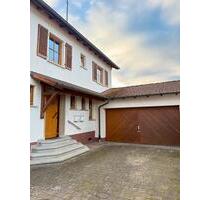 Großzügiges Zweifamilienhaus, Mehrgenerationenhaus o. Vermietung - Bondorf