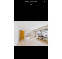 Helle 4,5-Zi.-Wohnung in Leonberg – 100 m² & Balkon zu verkaufen