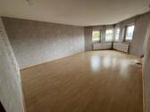 Foto - Geräumige, zentral gelegene ETW mit Stellplatz *Provisionsfrei*
